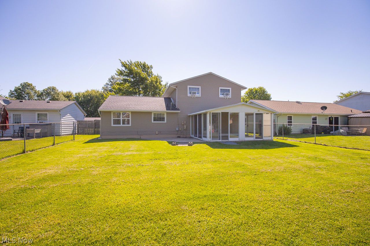 137 Valley Forge Circle Elyria OH 44035