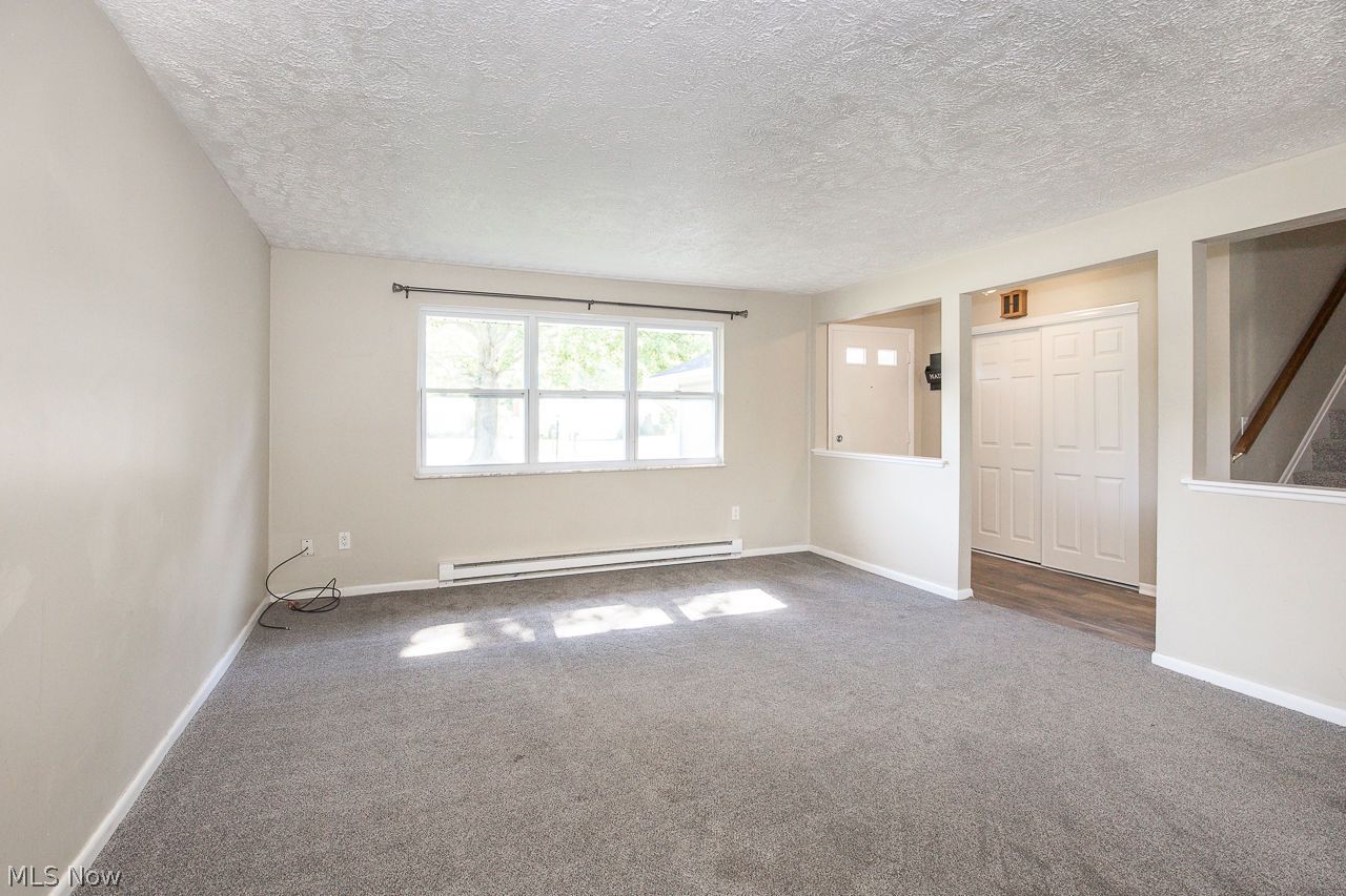 137 Valley Forge Circle Elyria OH 44035