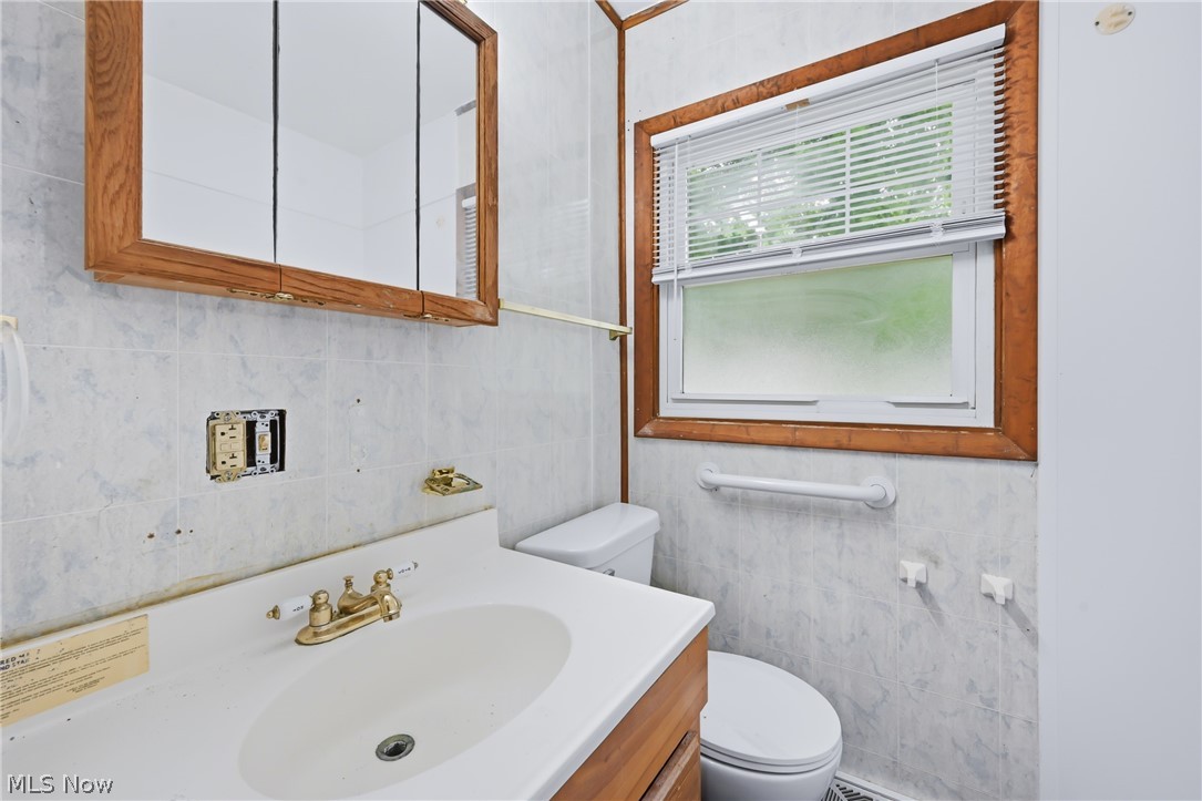 682 Burdie Drive Hubbard OH 44425
