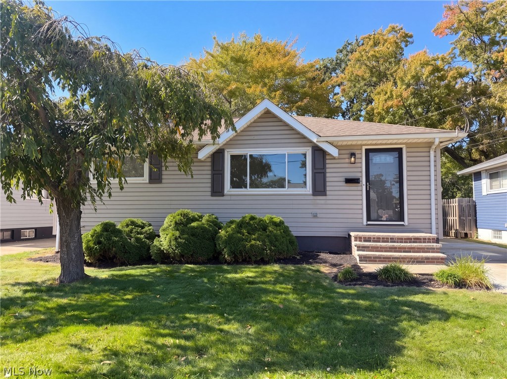 6076 Robert Drive Brook Park OH 44142