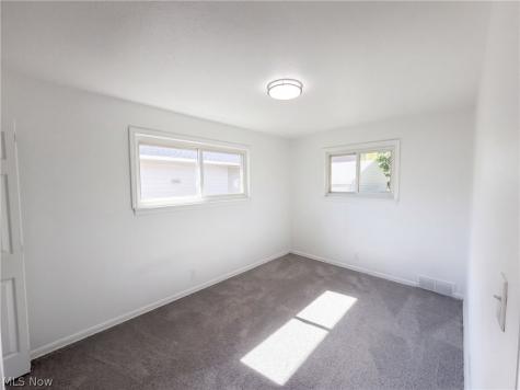 6076 Robert Drive Brook Park OH 44142