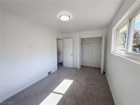 6076 Robert Drive Brook Park OH 44142