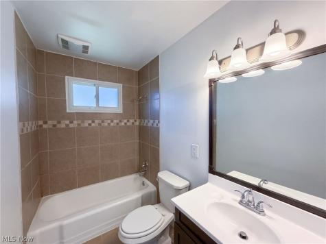 6076 Robert Drive Brook Park OH 44142