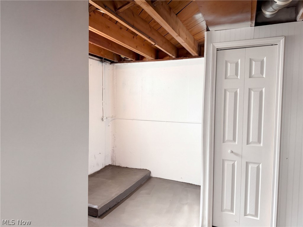 6076 Robert Drive Brook Park OH 44142