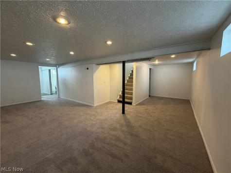 6076 Robert Drive Brook Park OH 44142