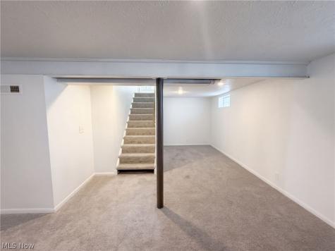 6076 Robert Drive Brook Park OH 44142