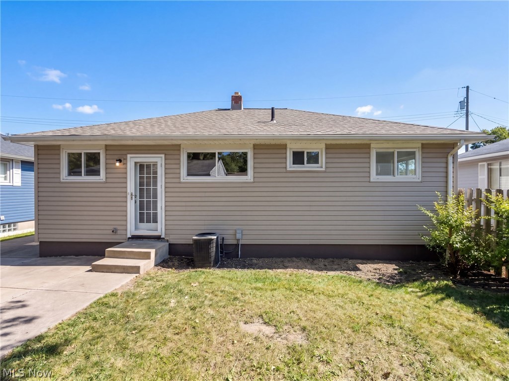 6076 Robert Drive Brook Park OH 44142