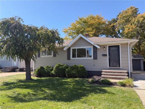 6076 Robert Drive Brook Park OH 44142