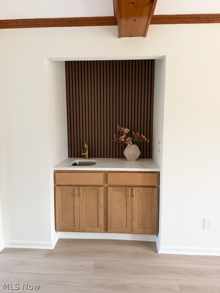73 Lakecrest Boulevard Hinckley OH 44233