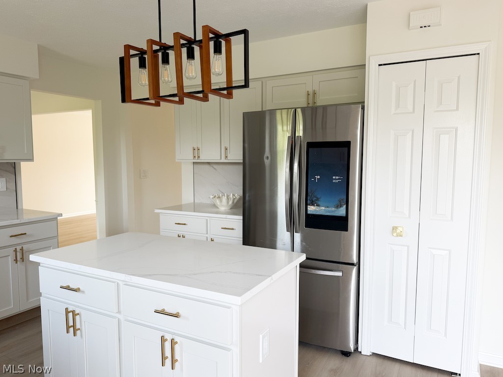 73 Lakecrest Boulevard Hinckley OH 44233