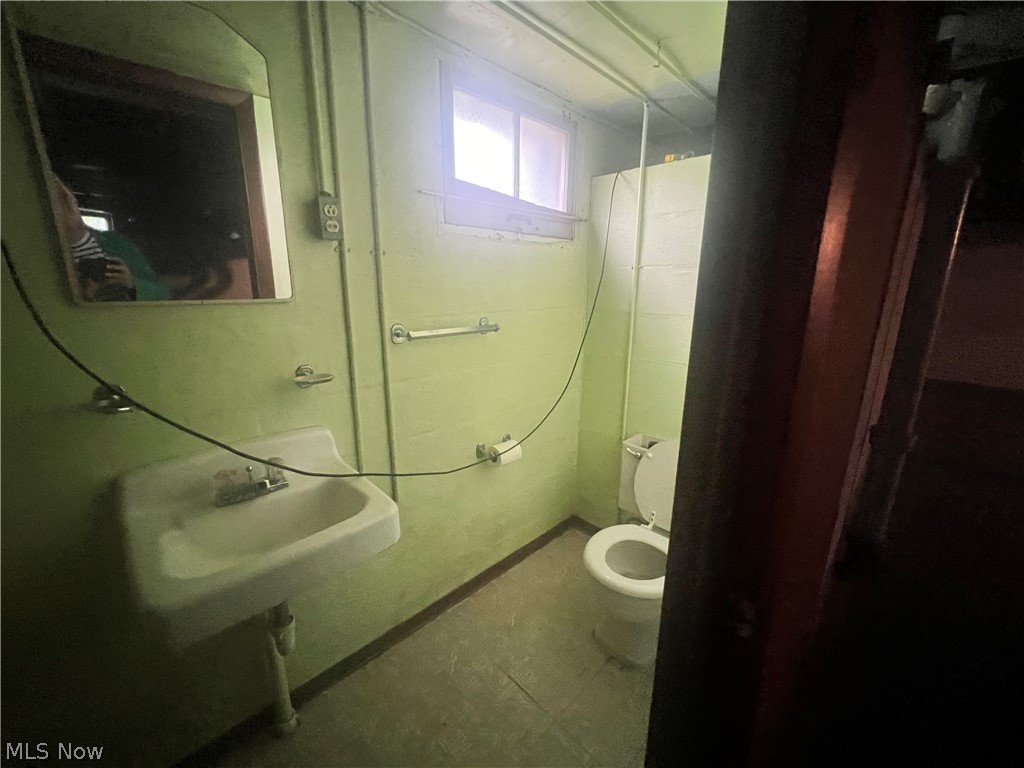 416 Joan Avenue Girard OH 44420
