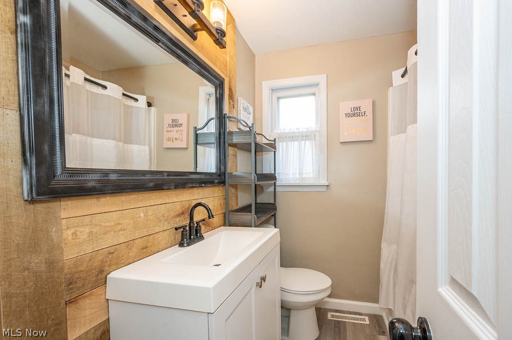 1414 Overlook Avenue Lowellville OH 44436