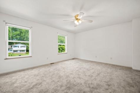 1115 Bryce Avenue Aurora OH 44202