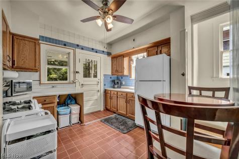 2205 Grandview Avenue Cleveland Heights OH 44106