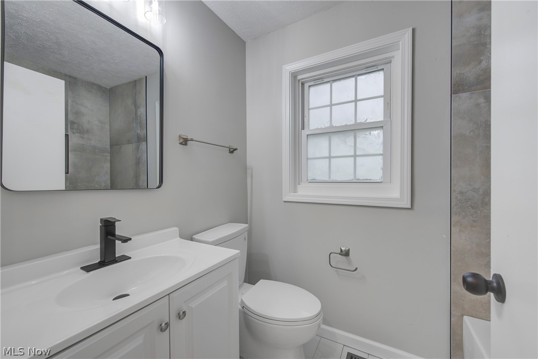 7623 Macedonia Road Oakwood OH 44146