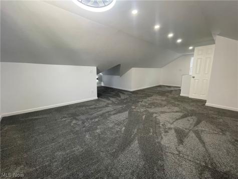 7915 Snow Road Parma OH 44129