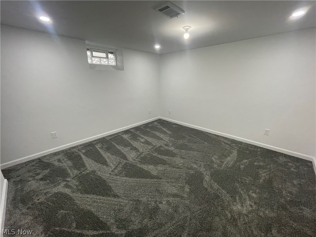 7915 Snow Road Parma OH 44129