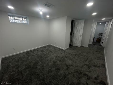 7915 Snow Road Parma OH 44129