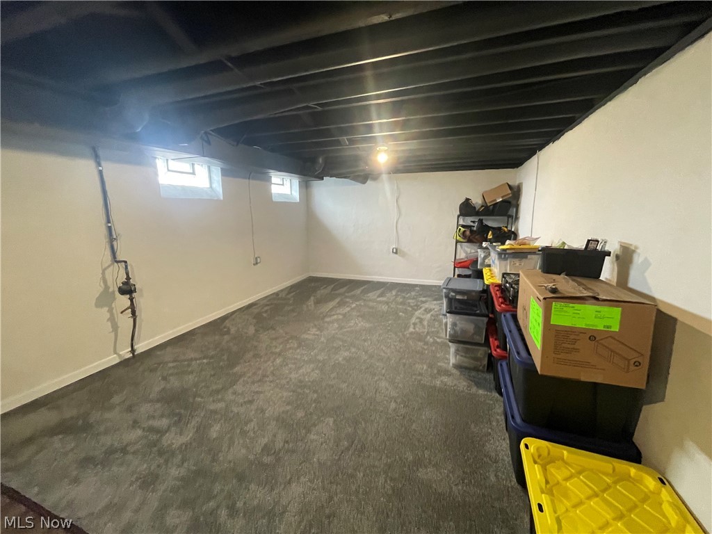 7915 Snow Road Parma OH 44129