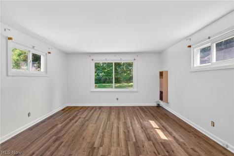 153 Far View Drive SW North Canton OH 44720