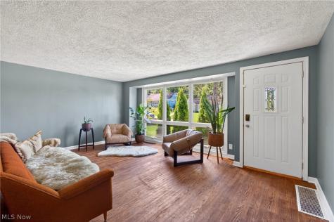 153 Far View Drive SW North Canton OH 44720