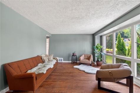 153 Far View Drive SW North Canton OH 44720