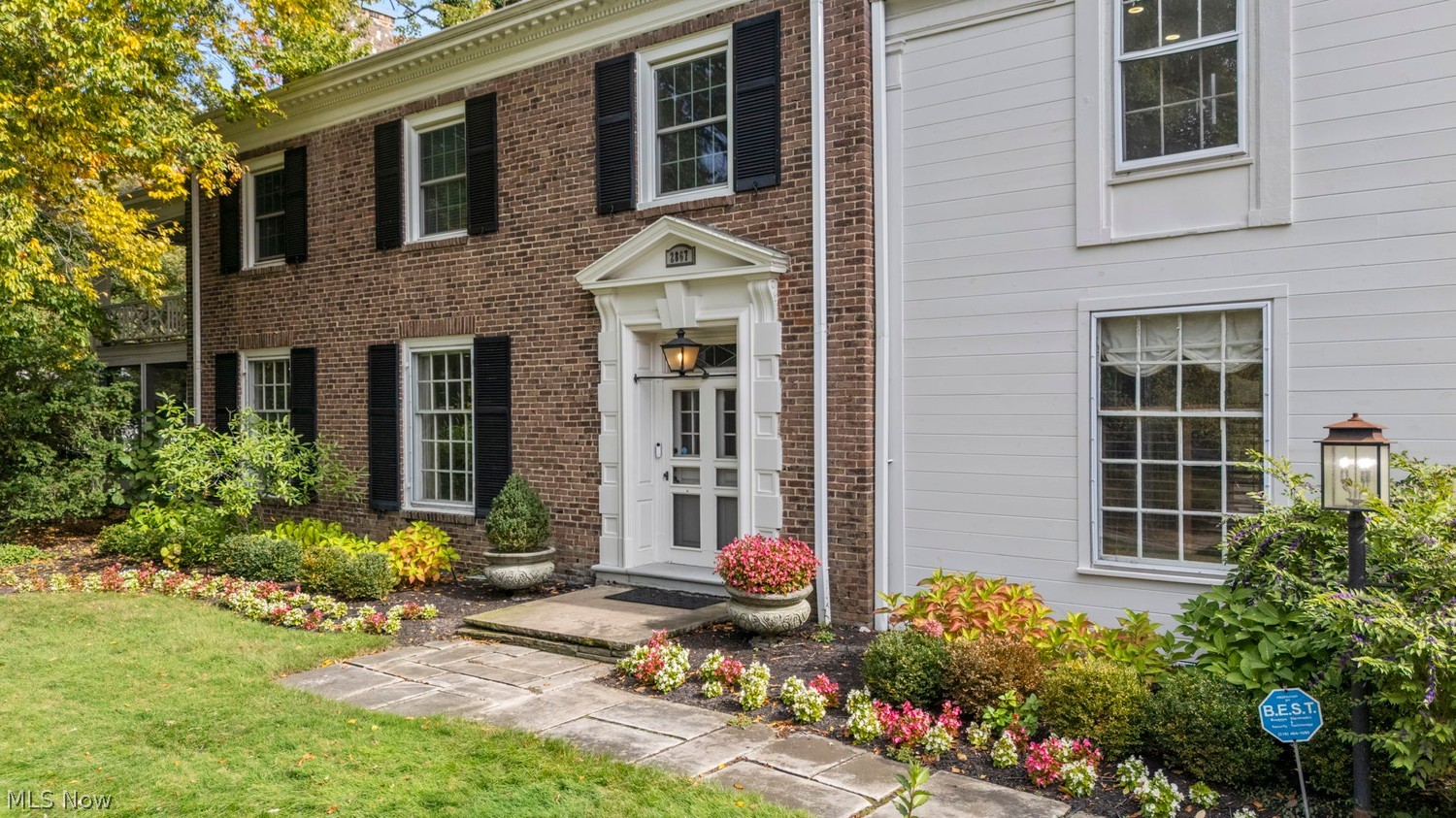2867 Torrington Road Shaker Heights OH 44122
