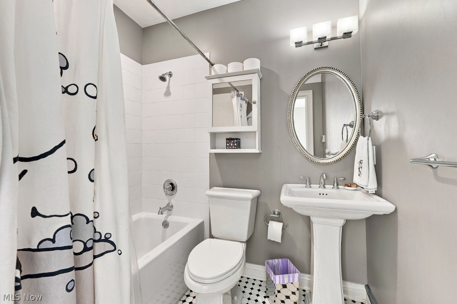 2867 Torrington Road Shaker Heights OH 44122