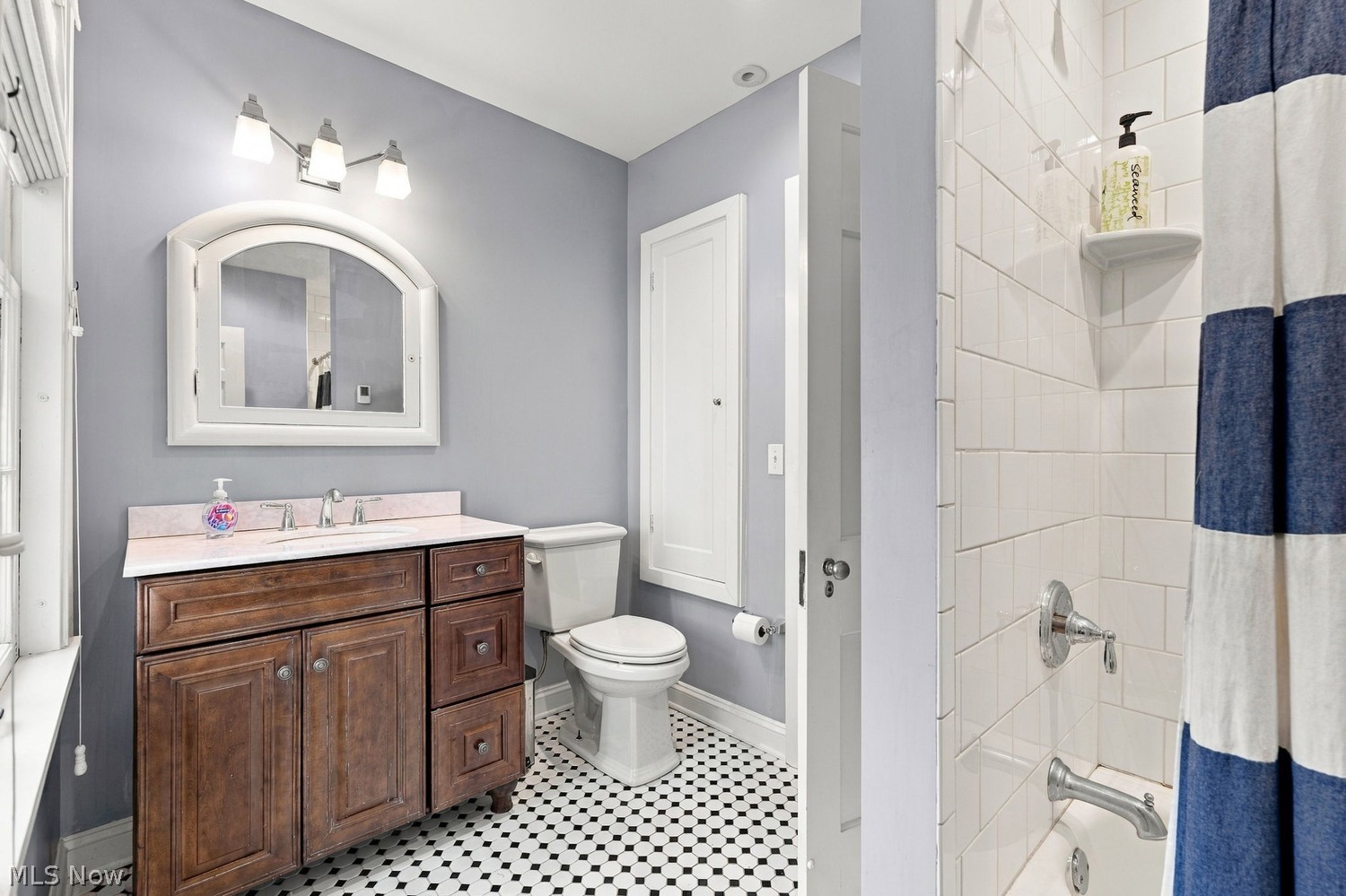 2867 Torrington Road Shaker Heights OH 44122