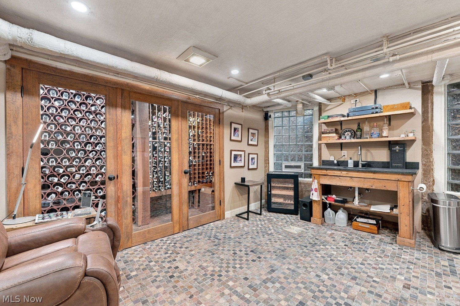 2867 Torrington Road Shaker Heights OH 44122