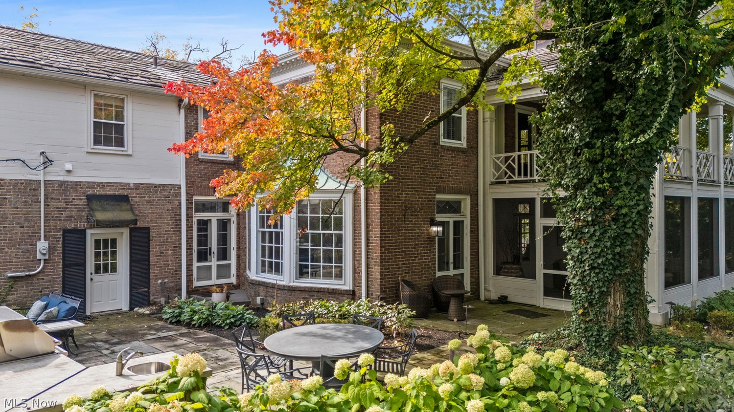2867 Torrington Road Shaker Heights OH 44122