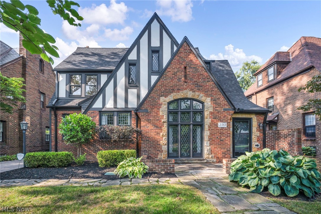 2717 Derbyshire Road Cleveland Heights OH 44106