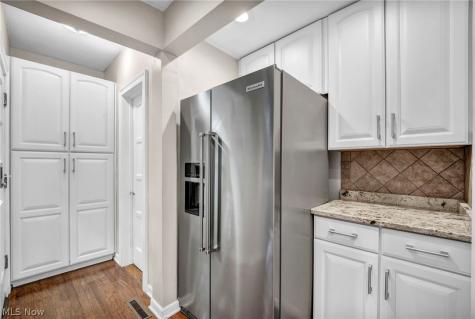 2717 Derbyshire Road Cleveland Heights OH 44106