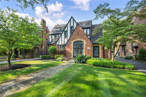 2717 Derbyshire Road Cleveland Heights OH 44106