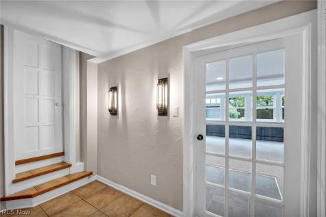 2717 Derbyshire Road Cleveland Heights OH 44106