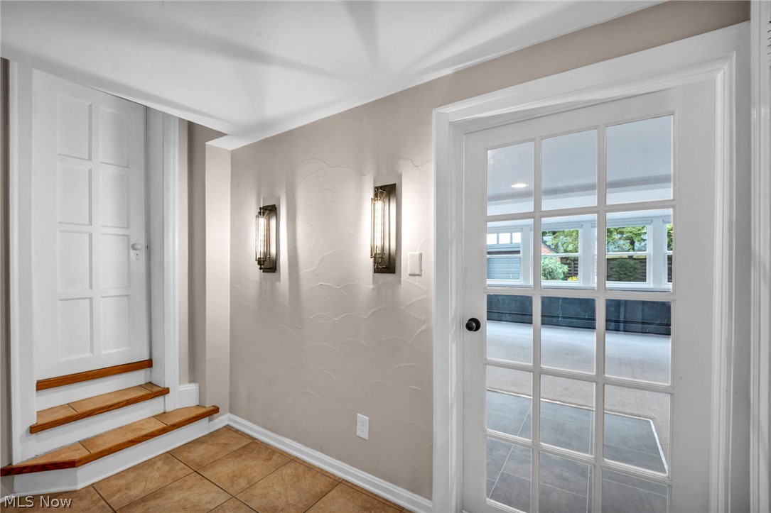 2717 Derbyshire Road Cleveland Heights OH 44106