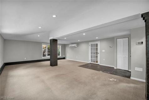 2717 Derbyshire Road Cleveland Heights OH 44106
