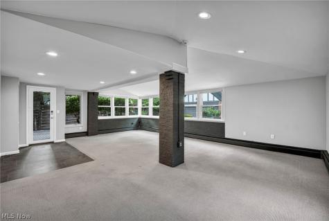 2717 Derbyshire Road Cleveland Heights OH 44106