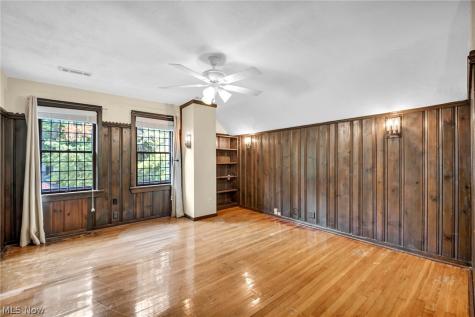 2717 Derbyshire Road Cleveland Heights OH 44106