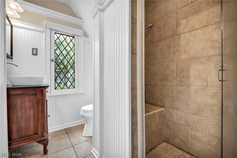 2717 Derbyshire Road Cleveland Heights OH 44106