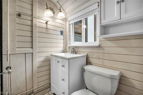 2717 Derbyshire Road Cleveland Heights OH 44106