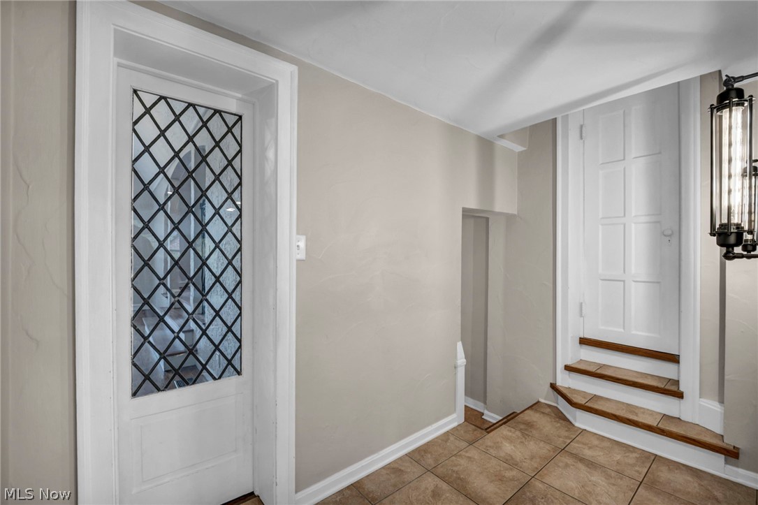 2717 Derbyshire Road Cleveland Heights OH 44106
