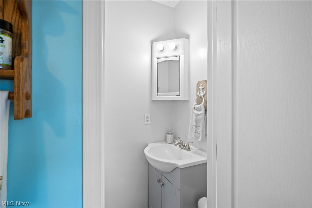515 W 2nd Street Port Clinton OH 43452