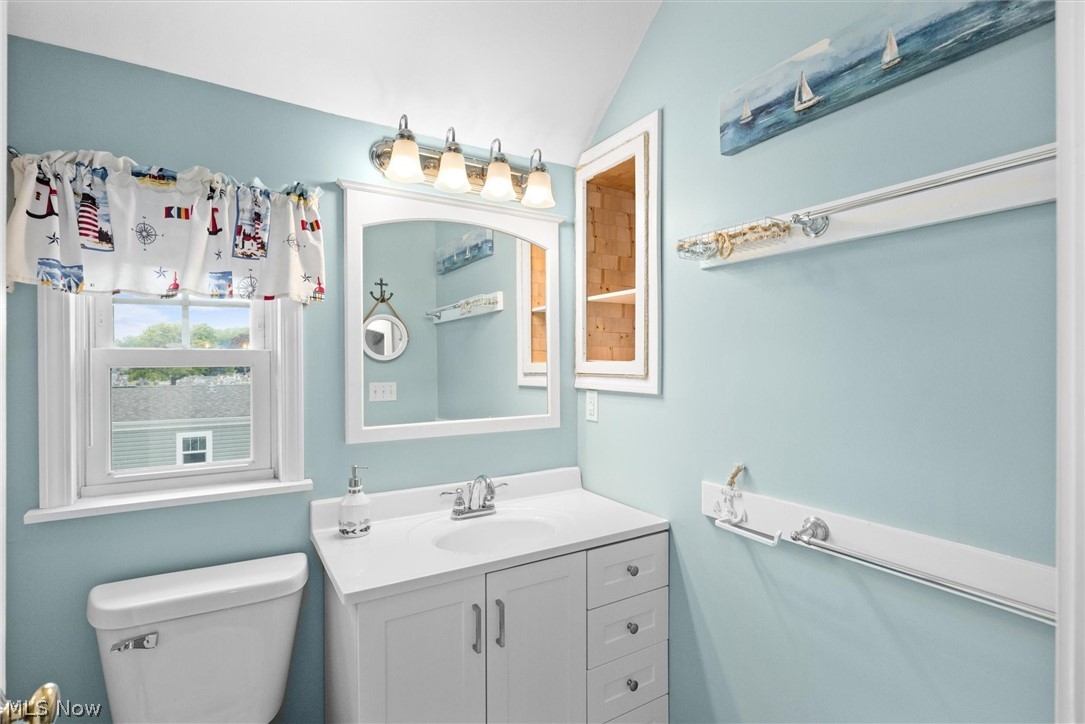 515 W 2nd Street Port Clinton OH 43452