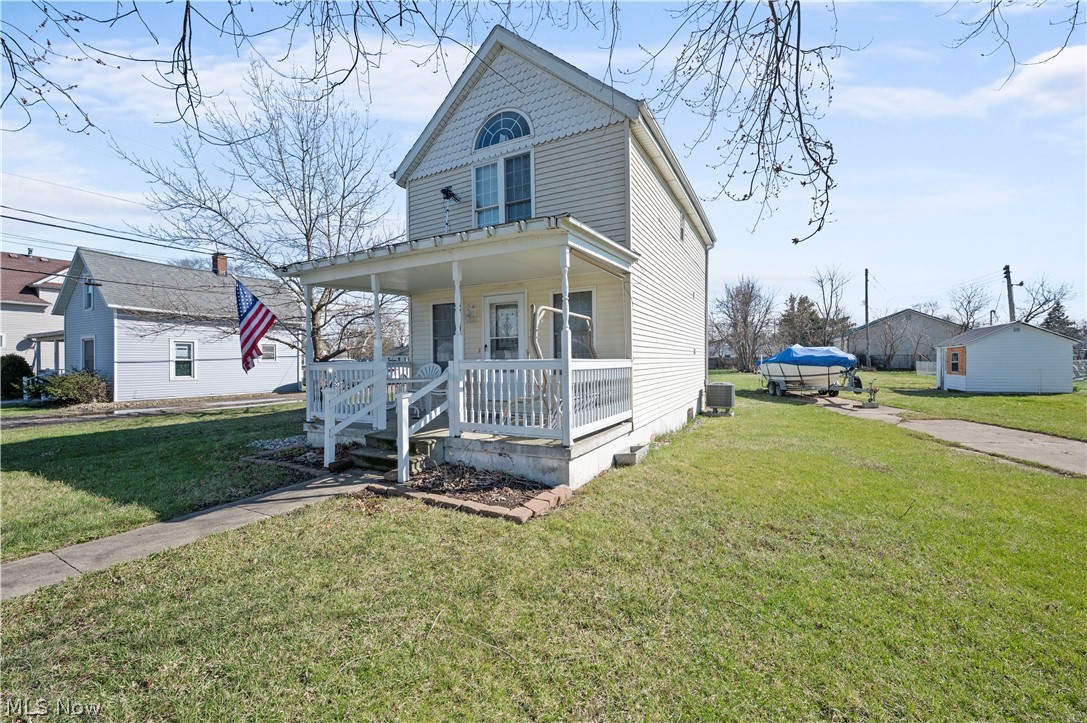 515 W 2nd Street Port Clinton OH 43452