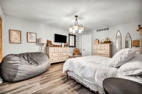 9625 Fox Lake Road Orrville OH 44667