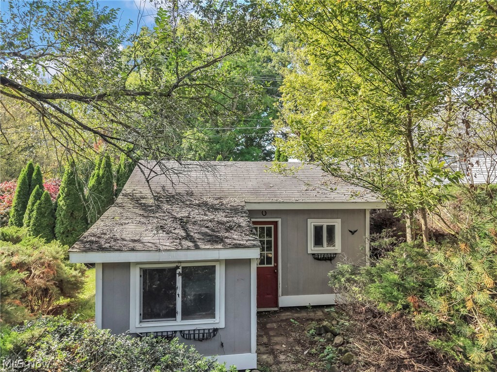9625 Fox Lake Road Orrville OH 44667
