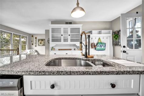 9625 Fox Lake Road Orrville OH 44667