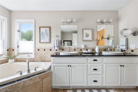 2979 Forest Lake Drive Westlake OH 44145