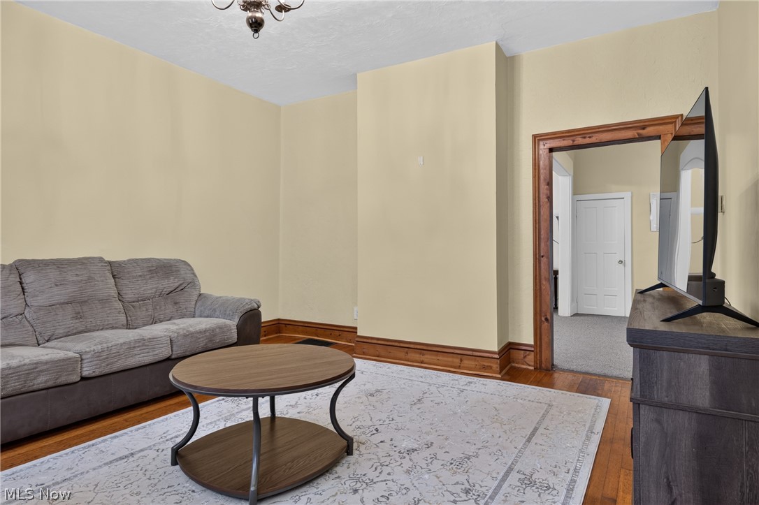 614 Main Street Wellsville OH 43968